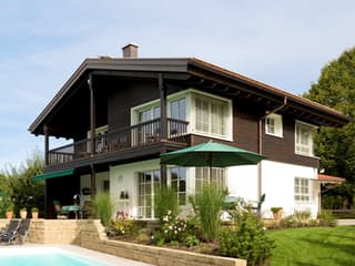 Fertighaus Zeh von Holzhaus Roßkopf Schlüsselfertig ab 247650€, Satteldach-Klassiker Außenansicht 1