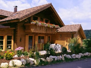 Fertighaus Zell von Holzhaus Rosskopf Schlüsselfertig ab 489000€, Blockhaus Außenansicht 3