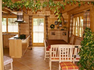 Fertighaus Zell von Holzhaus Rosskopf Schlüsselfertig ab 489000€, Blockhaus Innenansicht 2