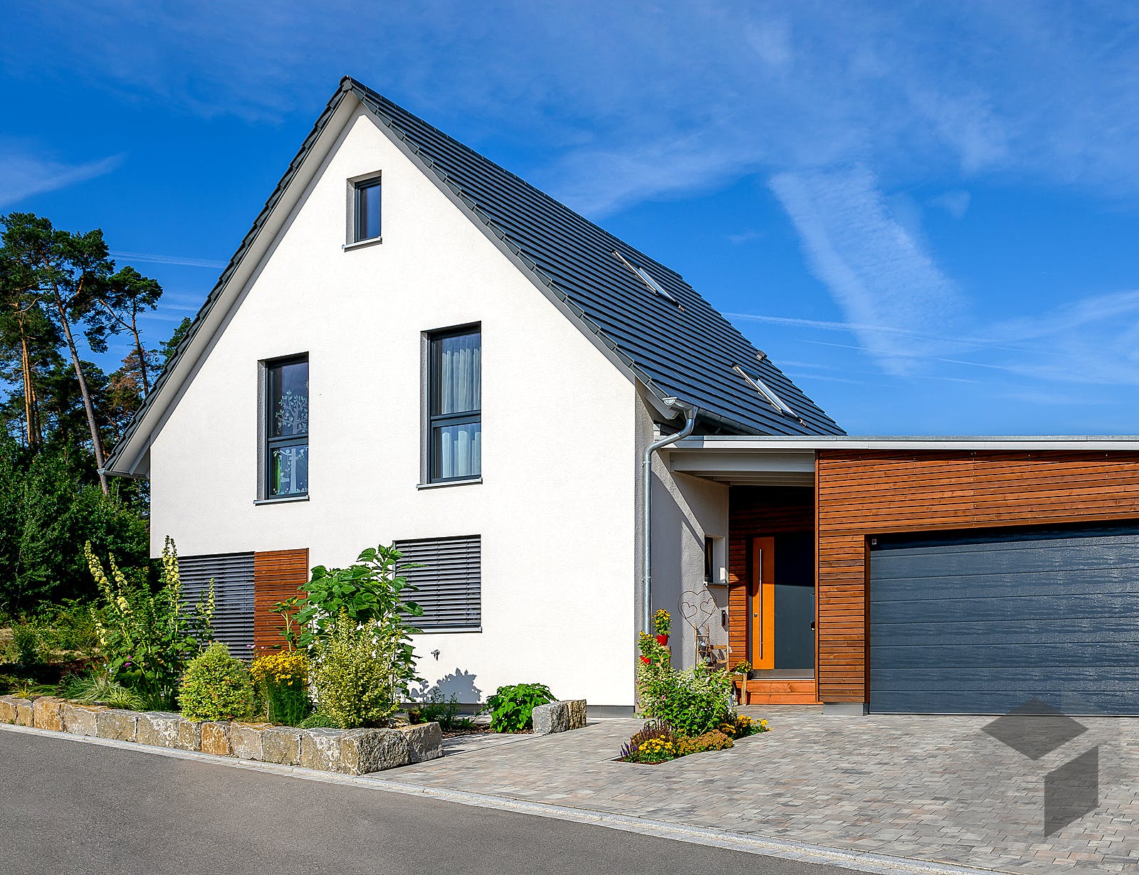 Einfamilienhaus Satteldach mit Doppelgarage Var. 2 von