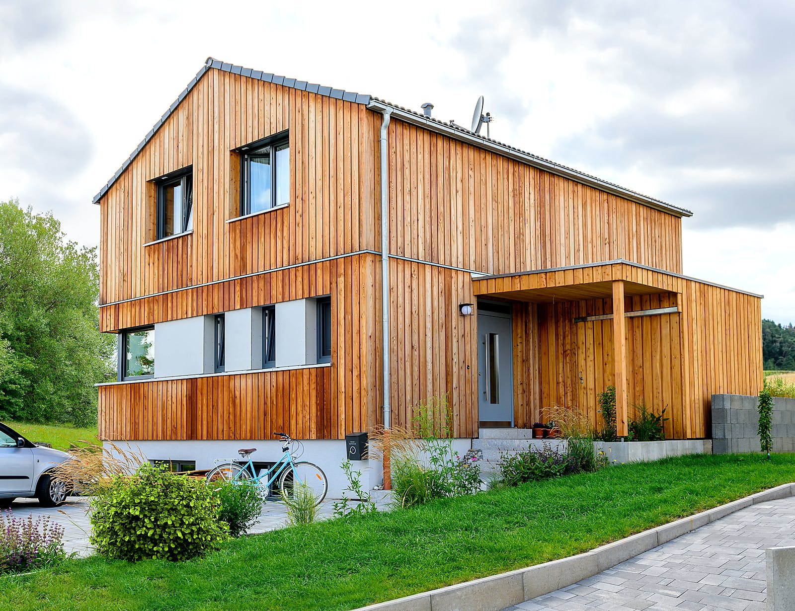 Fertighaus Einfamilienhaus mit Keller von Ziegler Haus Schlüsselfertig ab 350000€, Satteldach-Klassiker Außenansicht 1