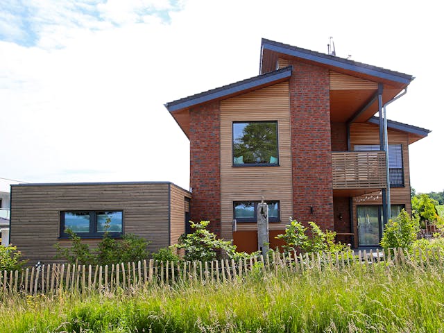 Fertighaus Pultdachhaus Modern von Zimmerer-Profibau Schlüsselfertig ab 550000€, Pultdachhaus Außenansicht 3